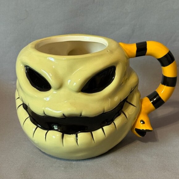 Oogie Boogie Nightmare Before Christmas Mug Cup Disney Halloween Vintage Face - Picture 1 of 3